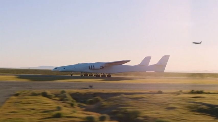 Video: Největší letadlo světa podruhé úspěšně vzlétlo